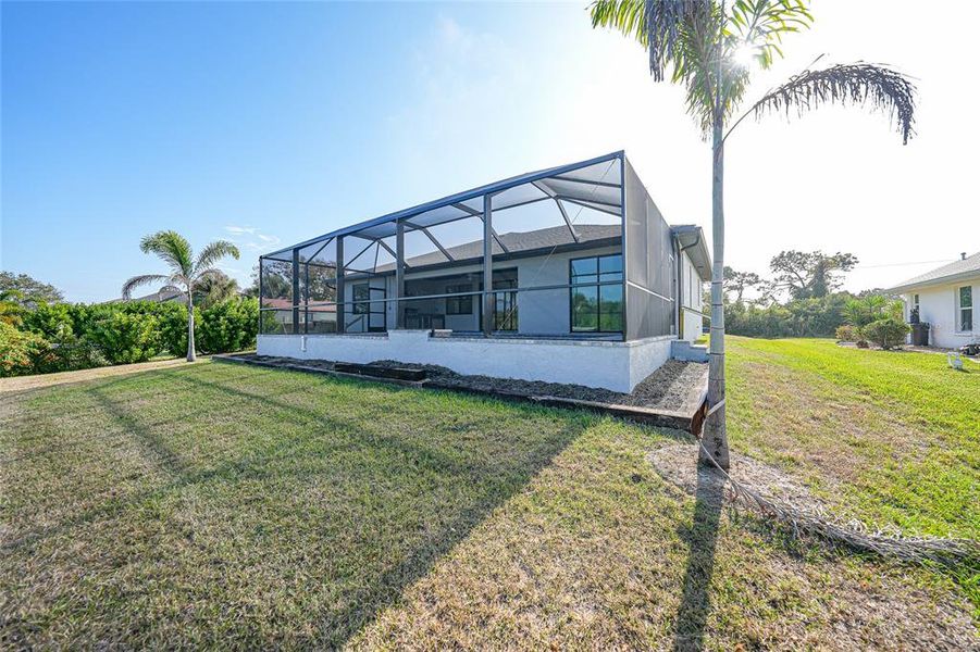 Exterior details and patio area of a home in , Port Charlotte (Image 32).
