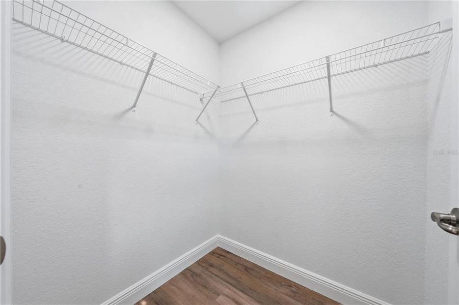 Spacious, unfurnished interior of a new home in , Citrus Springs (Image 42).