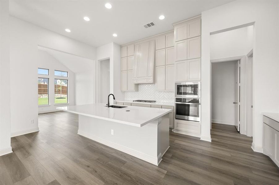 3043 Farmhouse- Kitchen-1
