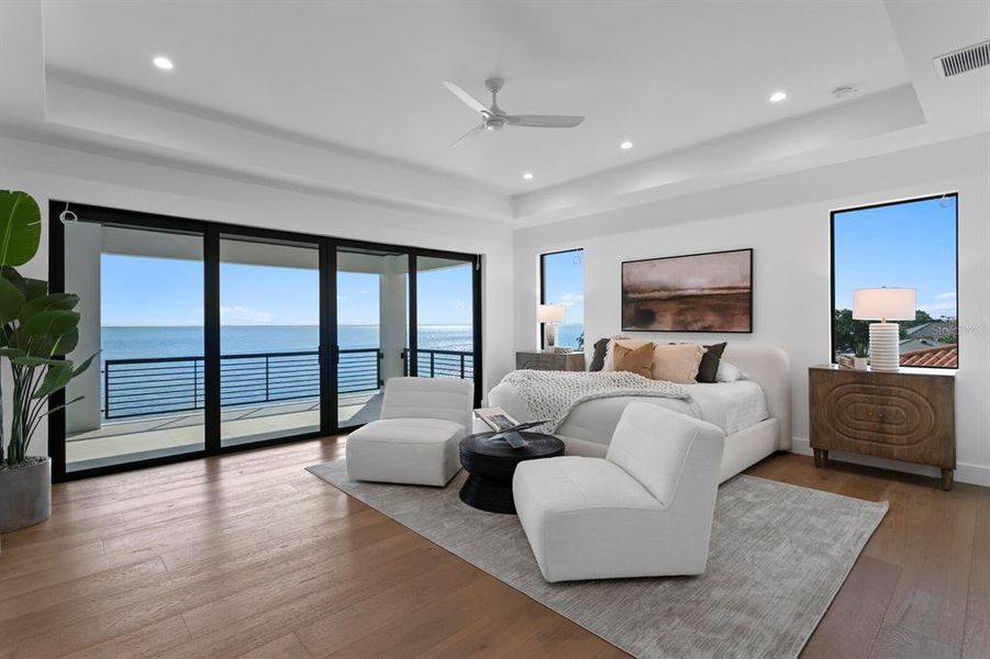 Furnished interior view inside a new home in , St. Petersburg (Image 26).