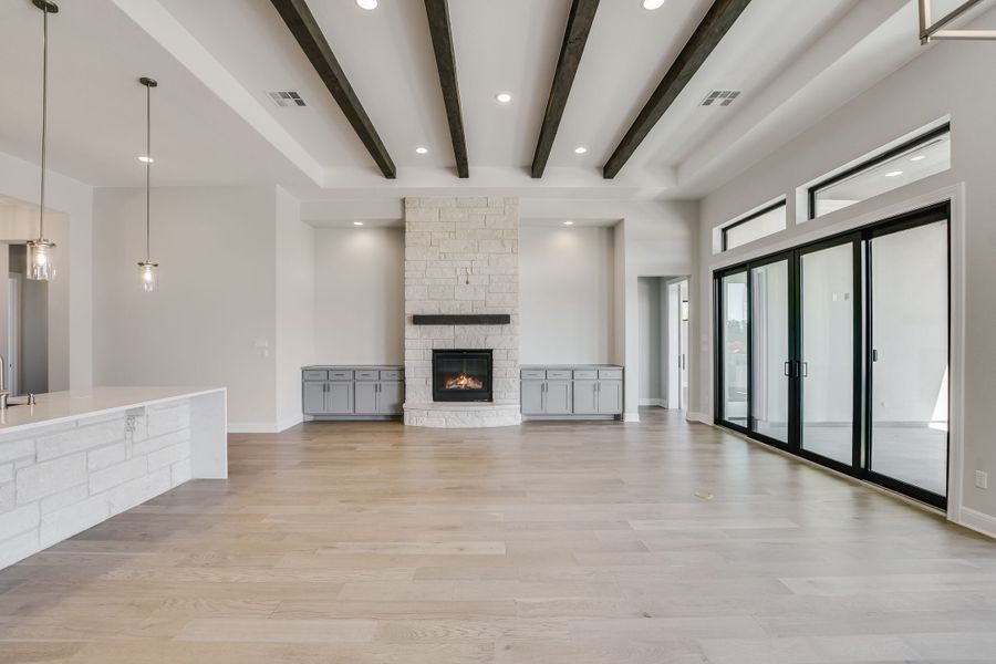 Representative unfurnished interior of a home built from the San Simeon I by Giddens Homes in Clearwater Ranch, Liberty Hill (Image 494).