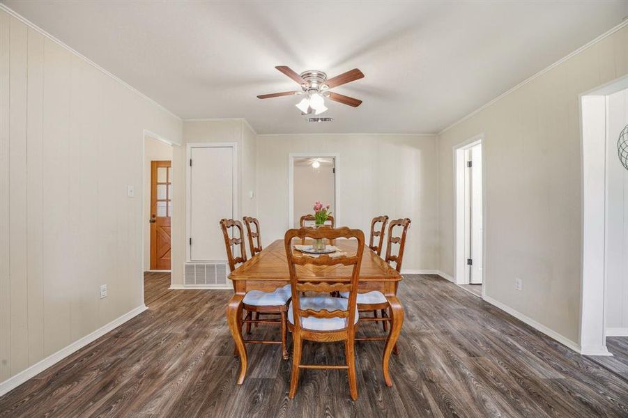 Furnished interior view inside a new home in , Mingus (Image 7).