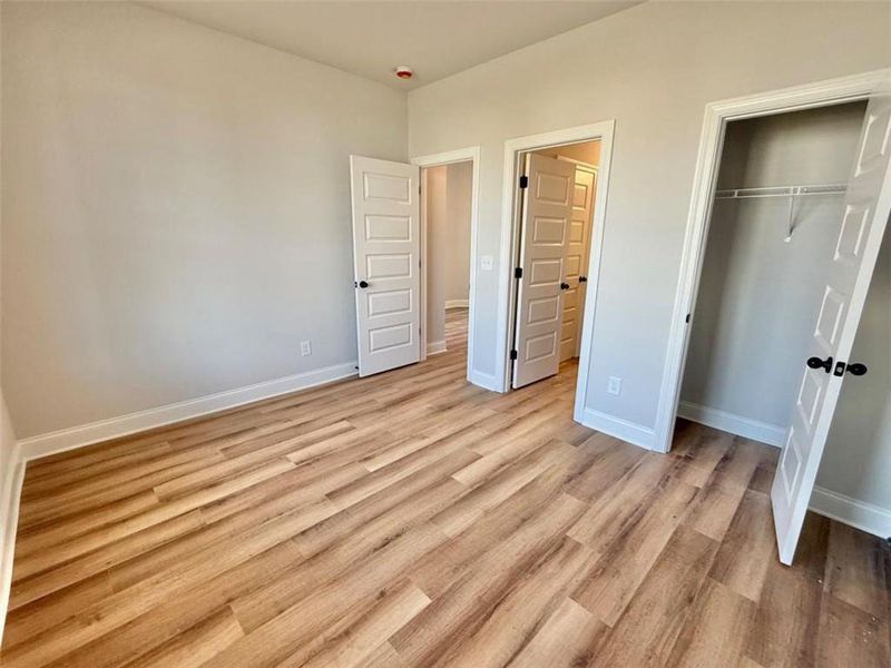 Spacious, unfurnished interior of a new home in , Bonaire (Image 21).