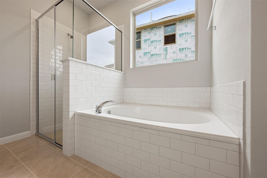 Photos are representative images and renderings for illustrative purposes only. Actual structural options and design images of the home may vary.