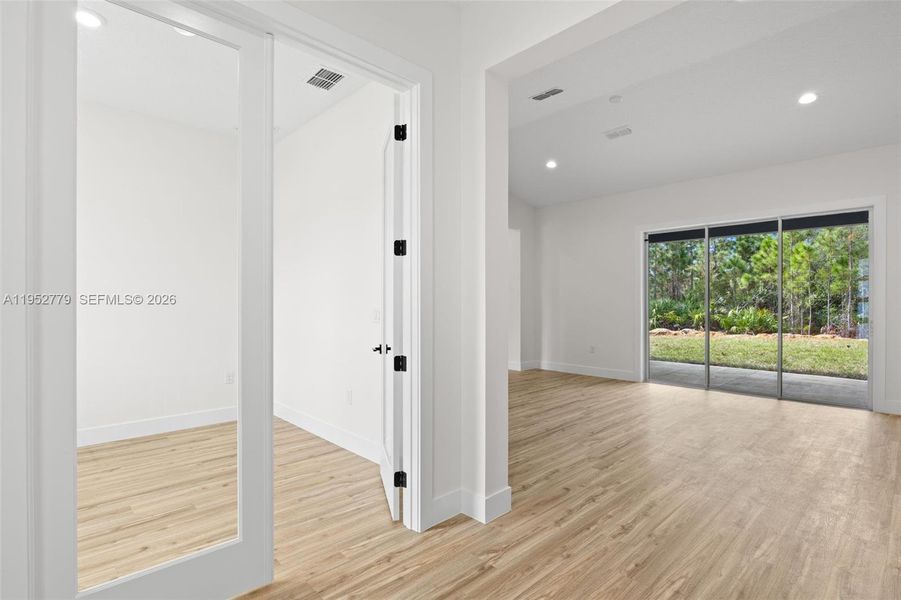 Spacious, unfurnished interior of a new home in , Palm Bay (Image 20). Spacious, unfurnished interior of a new home in , Palm Bay (Image 20).