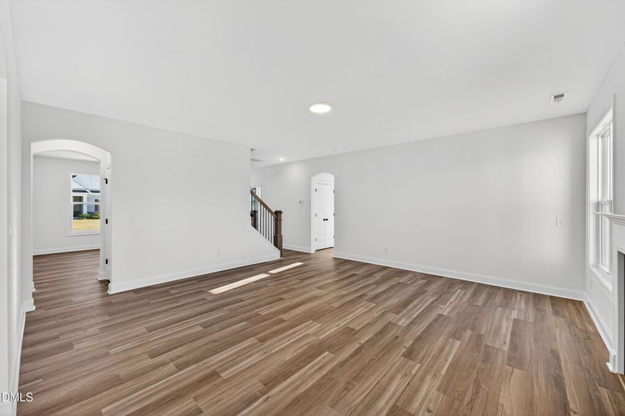 10 -88 tennyson drive, interior 10 -88 tennyson drive, interior