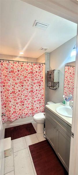 Furnished interior view inside a new home in , Trenton (Image 13).