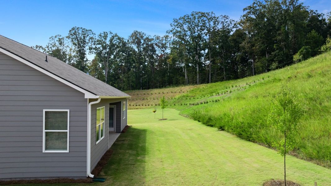 Representative exterior details of a home built from the Denton by D.R. Horton in Lost Creek, Dallas (Image 4). Representative exterior details of a home built from the Denton by D.R. Horton in Lost Creek, Dallas (Image 4).