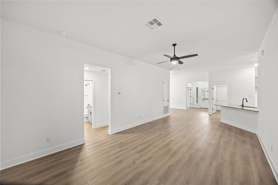 Spacious, unfurnished interior of a new home in River Ranch Trails, Dayton (Image 14). Spacious, unfurnished interior of a new home in River Ranch Trails, Dayton (Image 14).