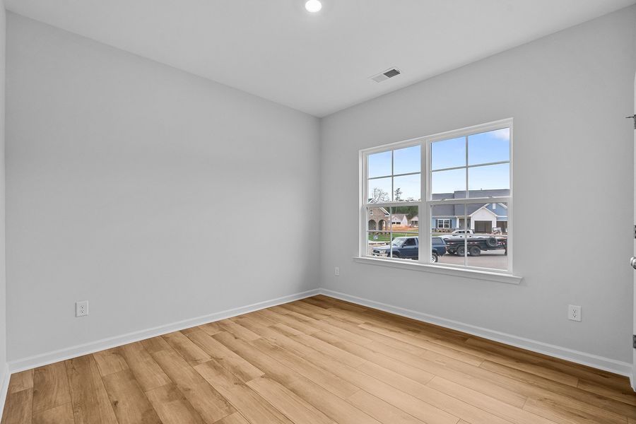 Spacious, unfurnished interior of a new home in Brayden, Advance (Image 29).