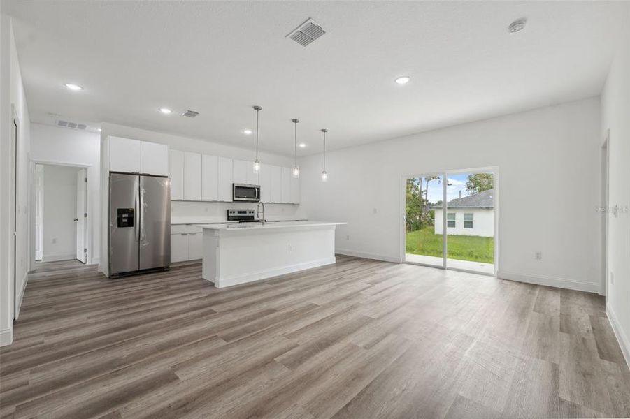 Image 27 of a home in .