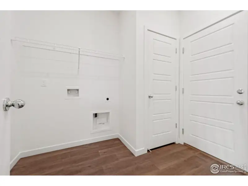 Spacious, unfurnished interior of a new home in Hudson Hills, Hudson (Image 11).