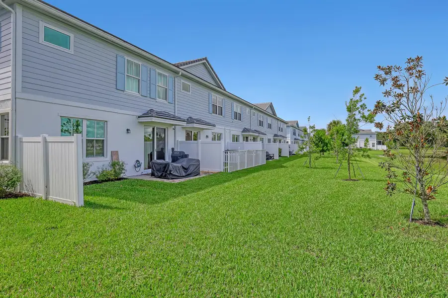 137 SE Birch (43)