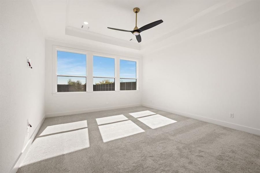 Spacious, unfurnished interior of a new home in NorthGlen, Haslet (Image 36).