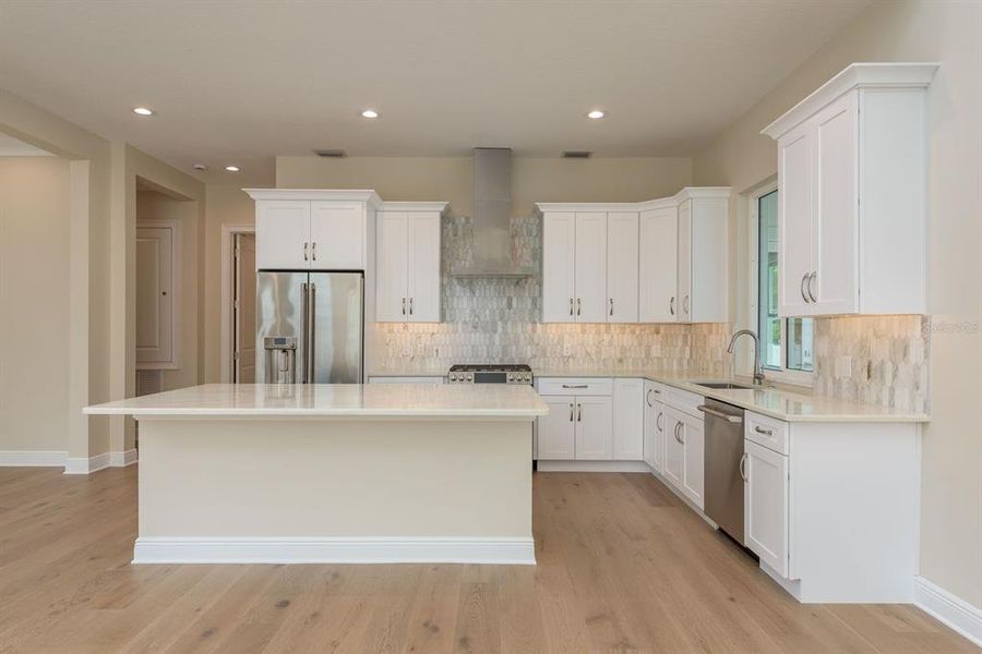 Furnished interior view inside a new home in , Tarpon Springs (Image 10).
