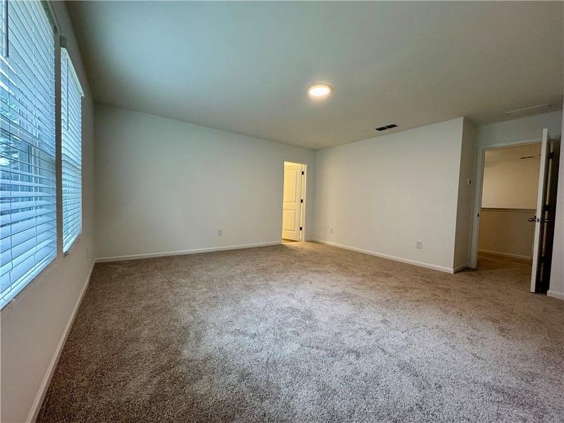 Spacious, unfurnished interior of a new home in Eastlyn Crossing, Flowery Branch (Image 20). Spacious, unfurnished interior of a new home in Eastlyn Crossing, Flowery Branch (Image 20).