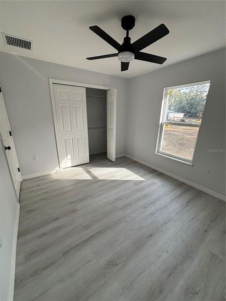 Spacious, unfurnished interior of a new home in , Ocala (Image 13).