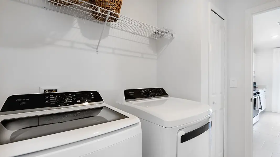 Florida CORE N002 Bloom Laundry F1 Base7