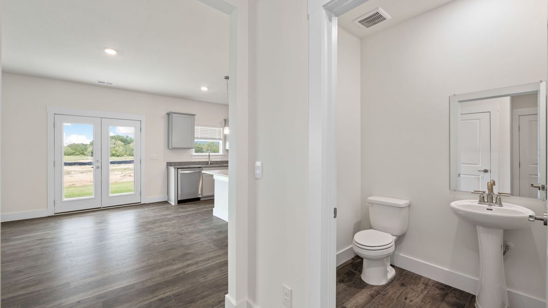 Image 29 representing the Hanover by D.R. Horton in Harbor Crest, Ooltewah, TN.