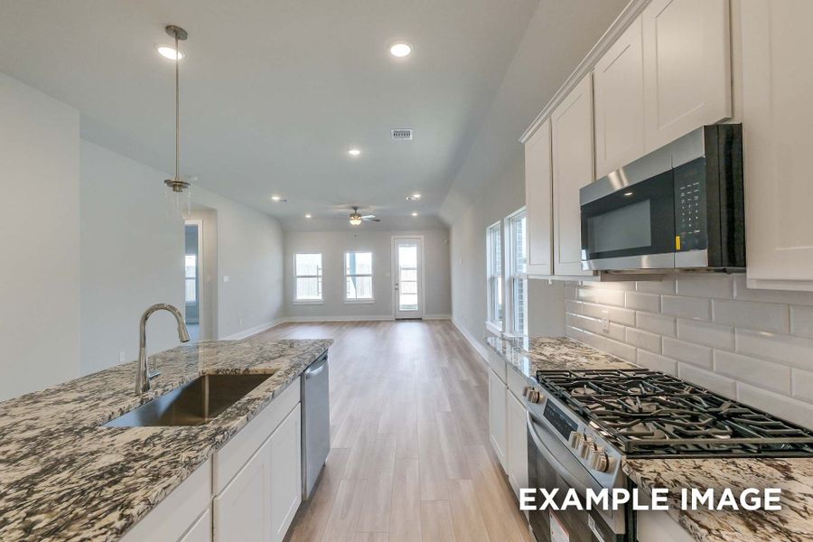 Representative furnished interior of a home built from the The Luna by Davidson Homes LLC in Sunterra, Katy (Image 8).