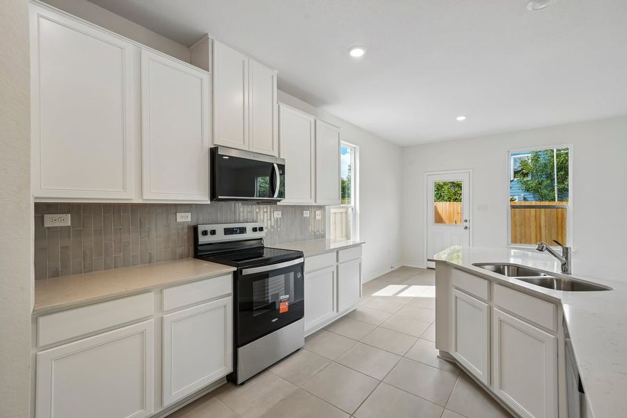 Furnished interior view inside a new home in Nagel Crossing, San Antonio (Image 10).