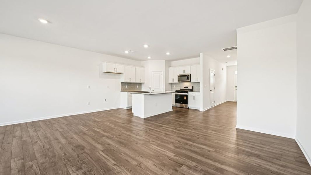 Spacious, unfurnished interior of a new home in Chapel Townes, Raleigh (Image 13).