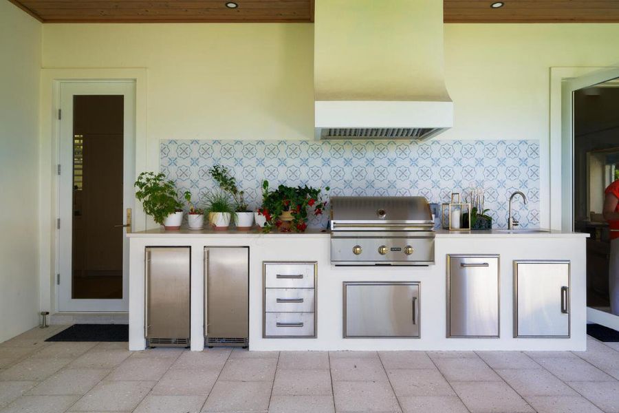 SUMMER KITCHEN SUMMER KITCHEN