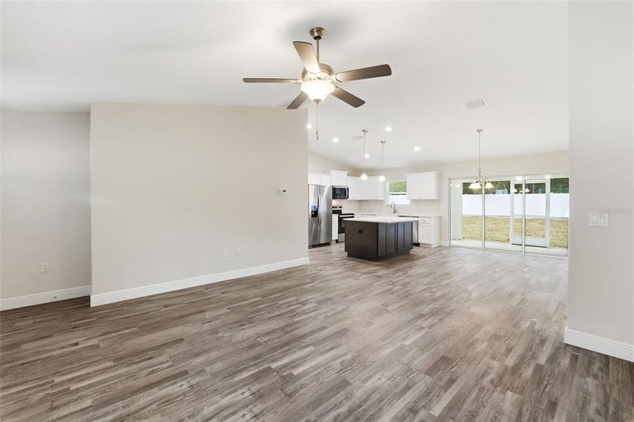 Spacious, unfurnished interior of a new home in , Citrus Springs (Image 19). Spacious, unfurnished interior of a new home in , Citrus Springs (Image 19).