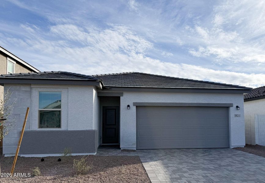 001 Front Exterior 001 Front Exterior