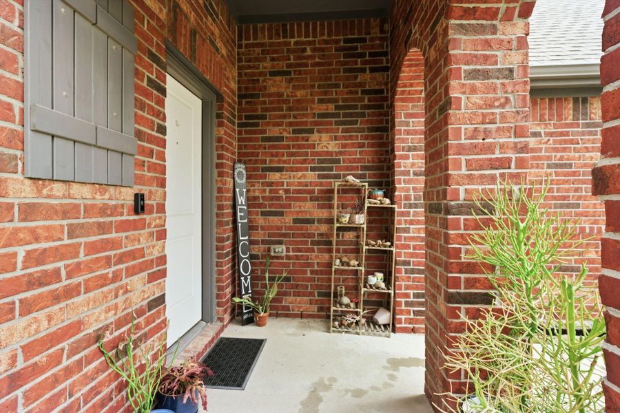 Covered front porch.