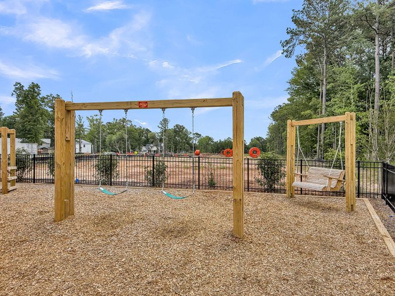 Community amenities in Central Creek, Goose Creek (Image 57).