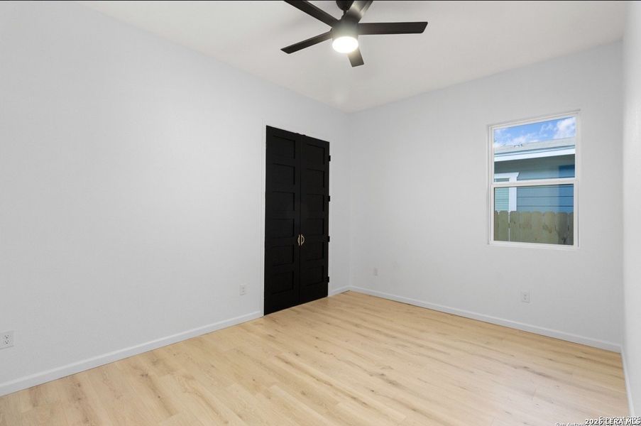 Spacious, unfurnished interior of a new home in , San Antonio (Image 11).