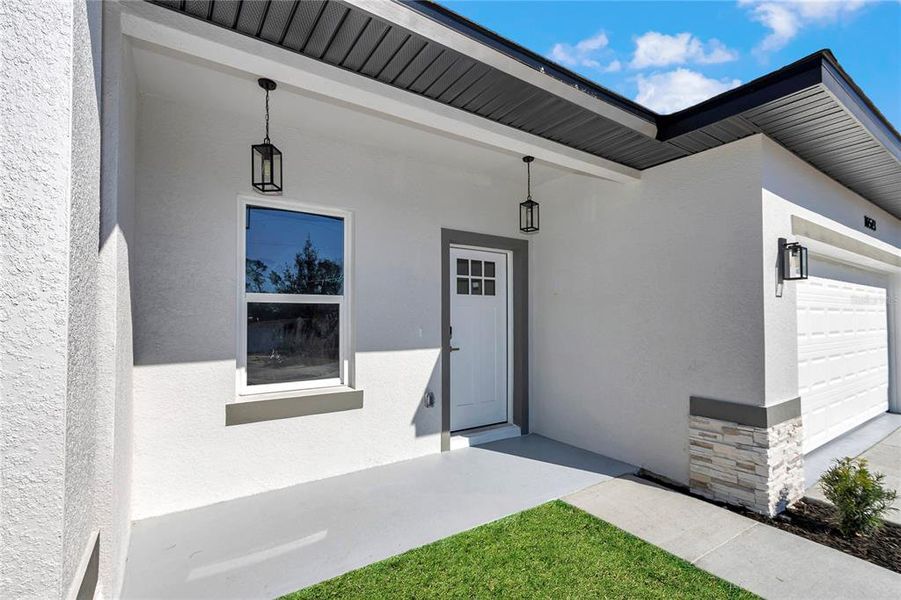 Exterior details and patio area of a home in , Ocala (Image 25).