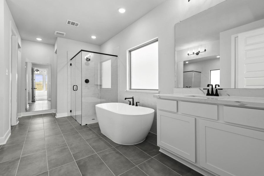 Representative image. Features, specifications, selections and colors may vary. Representative image. Features, specifications, selections and colors may vary.