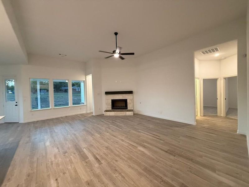 Spacious, unfurnished interior of a new home in Parker Heights, Valley View (Image 9). Spacious, unfurnished interior of a new home in Parker Heights, Valley View (Image 9).