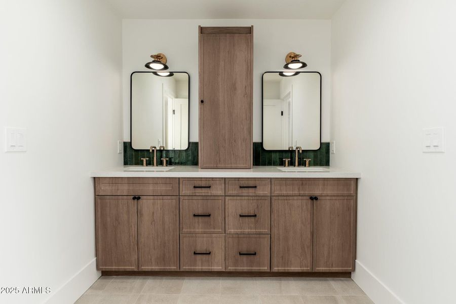 Jack & Jill bathroom vanity