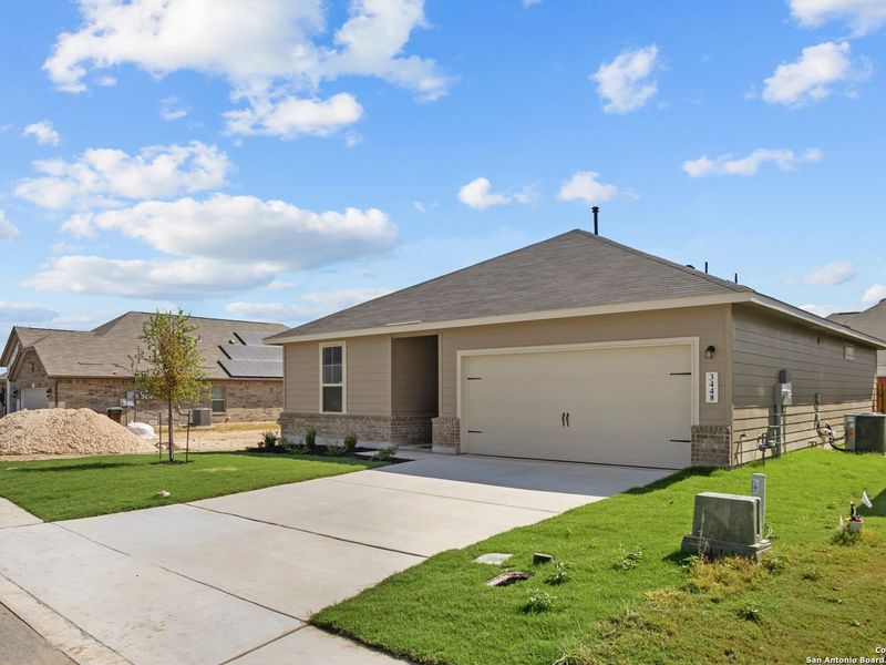 Image 25 of a home in Horizon Pointe.
