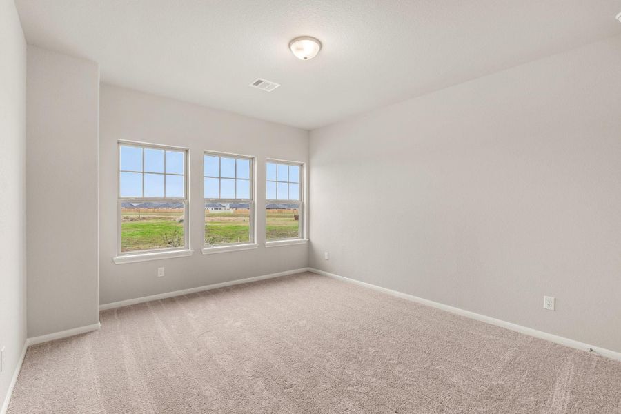 Spacious, unfurnished interior of a new home in Oakwood Estates, Waller (Image 18).