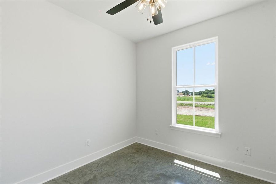 Spacious, unfurnished interior of a new home in , Weatherford (Image 22).