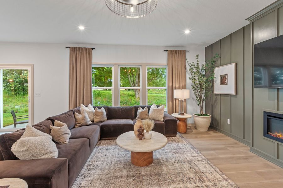 Representative furnished interior of a home built from the Fairfax by Fischer Homes in Bridle Run, Louisville (Image 15).