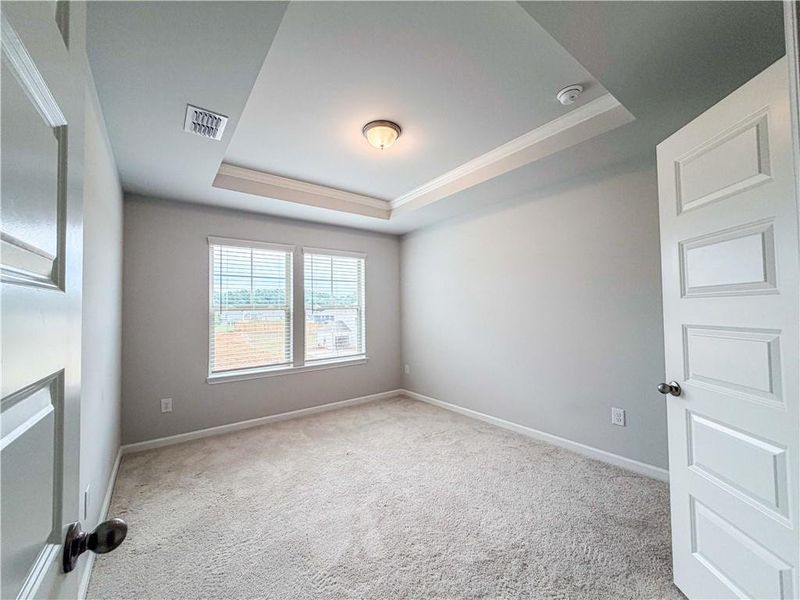Spacious, unfurnished interior of a new home in , Stockbridge (Image 87).