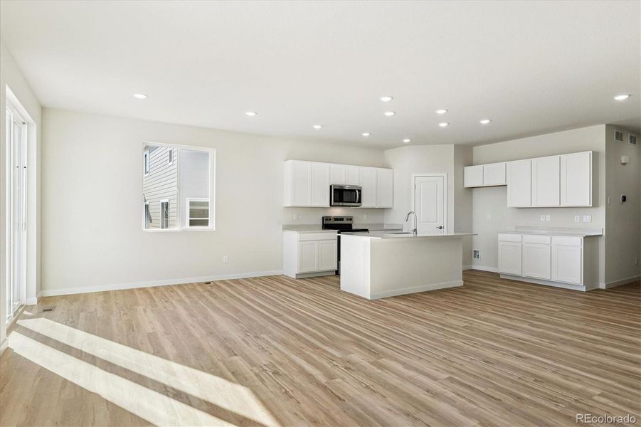 Spacious, unfurnished interior of a new home in Spring Valley Ranch, Elizabeth (Image 18).