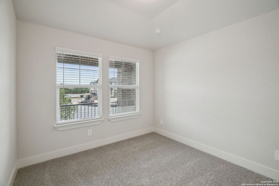 Spacious, unfurnished interior of a new home in Thomas Pond, San Antonio (Image 18). Spacious, unfurnished interior of a new home in Thomas Pond, San Antonio (Image 18).