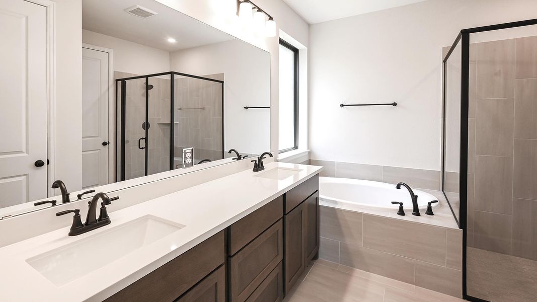 Furnished interior view inside a new home in 6 Creeks 45', Kyle (Image 5). Furnished interior view inside a new home in 6 Creeks 45', Kyle (Image 5).