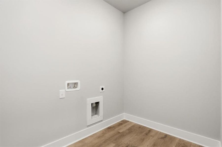 Spacious, unfurnished interior of a new home in , Statham (Image 58).