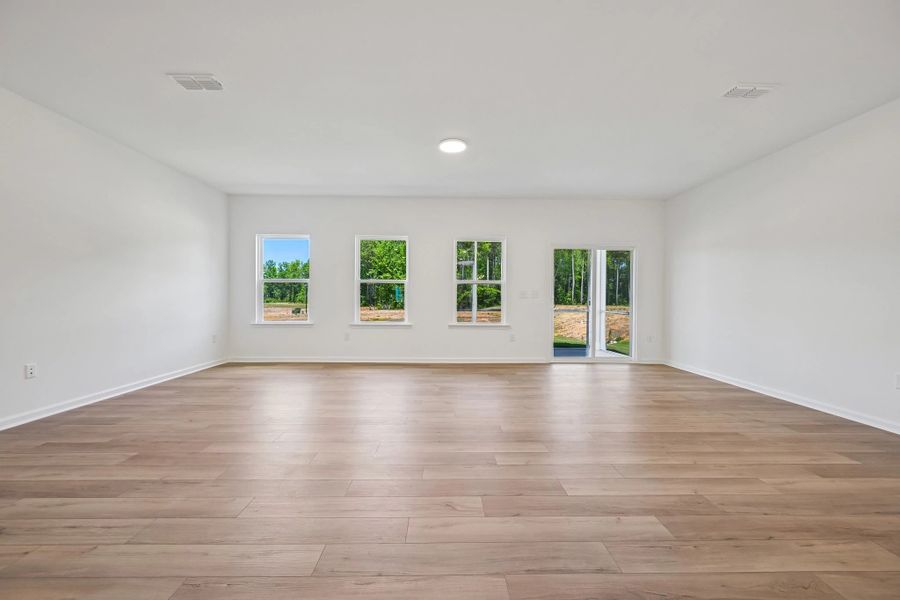 Representative images and renderings are for illustrative purposes. Actual structural options and design finishes of home may vary. Representative images and renderings are for illustrative purposes. Actual structural options and design finishes of home may vary.