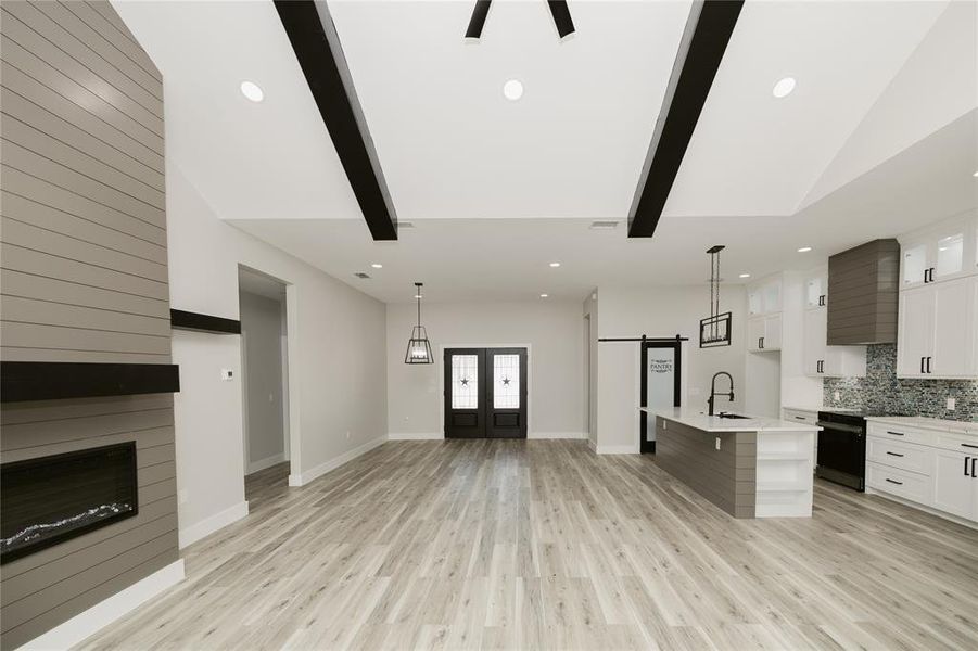 Image 33 of a home in .