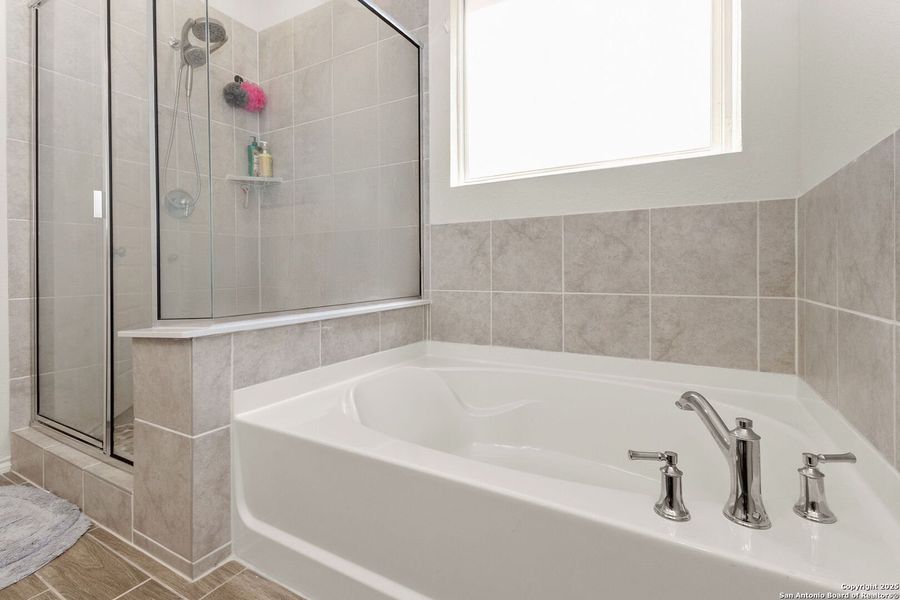 Furnished interior view inside a new home in Lily Springs, Seguin (Image 26).