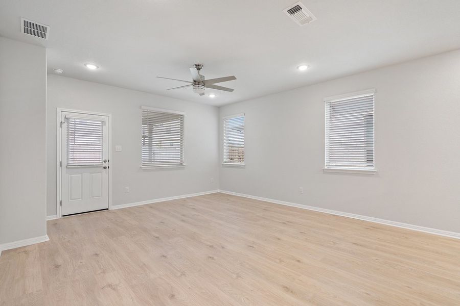 015_dsc01059_824 015_dsc01059_824