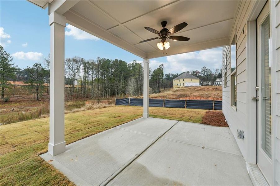 Exterior details and patio area of a home in Hamilton Lakes, Lawrenceville (Image 4).